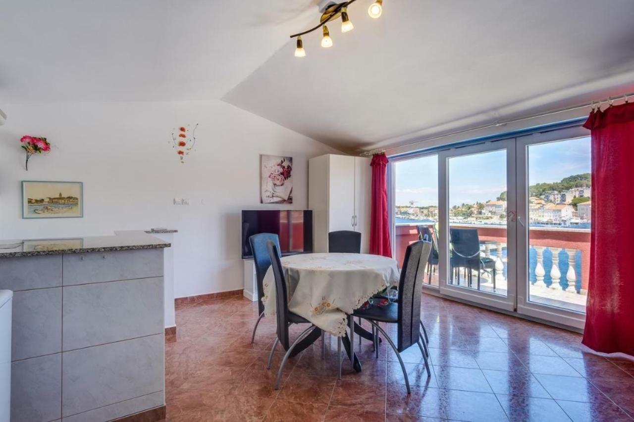 Hotel Aquamare à Mali Lošinj Extérieur photo