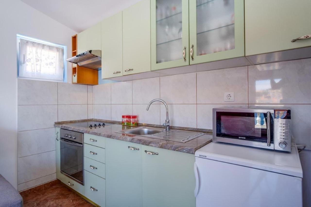Hotel Aquamare à Mali Lošinj Extérieur photo