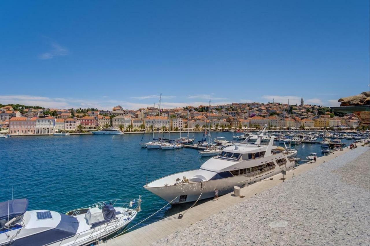 Hotel Aquamare à Mali Lošinj Extérieur photo