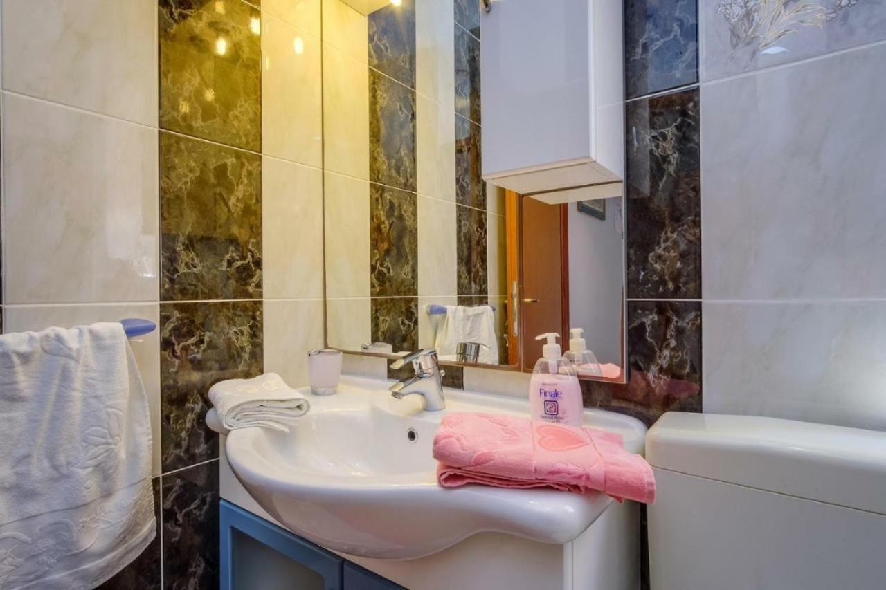 Hotel Aquamare à Mali Lošinj Extérieur photo