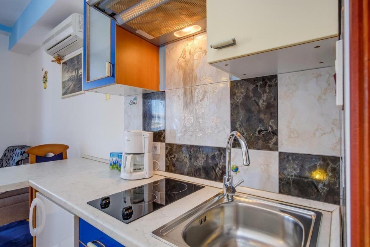 Hotel Aquamare à Mali Lošinj Extérieur photo
